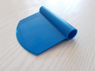 Coupe pate plastique bleu